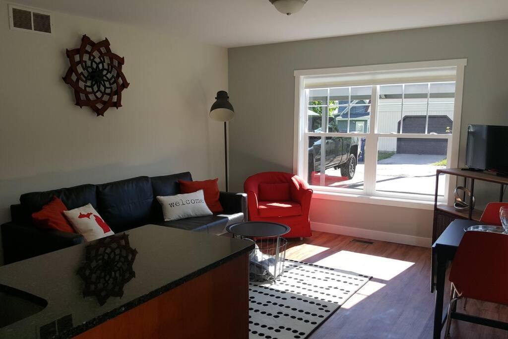 Modern And Pristine Condo -By The Gt Commons Traverse City Ngoại thất bức ảnh